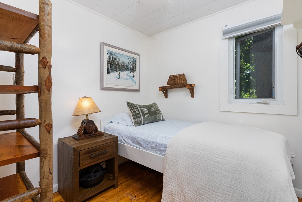 2-2878MuskokaRd118W-MVTStudios-29