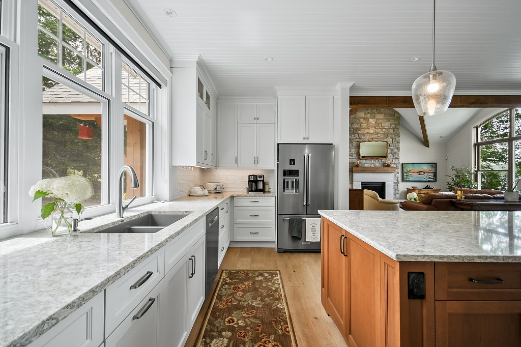 624 MUSKOKA ROAD 10-11