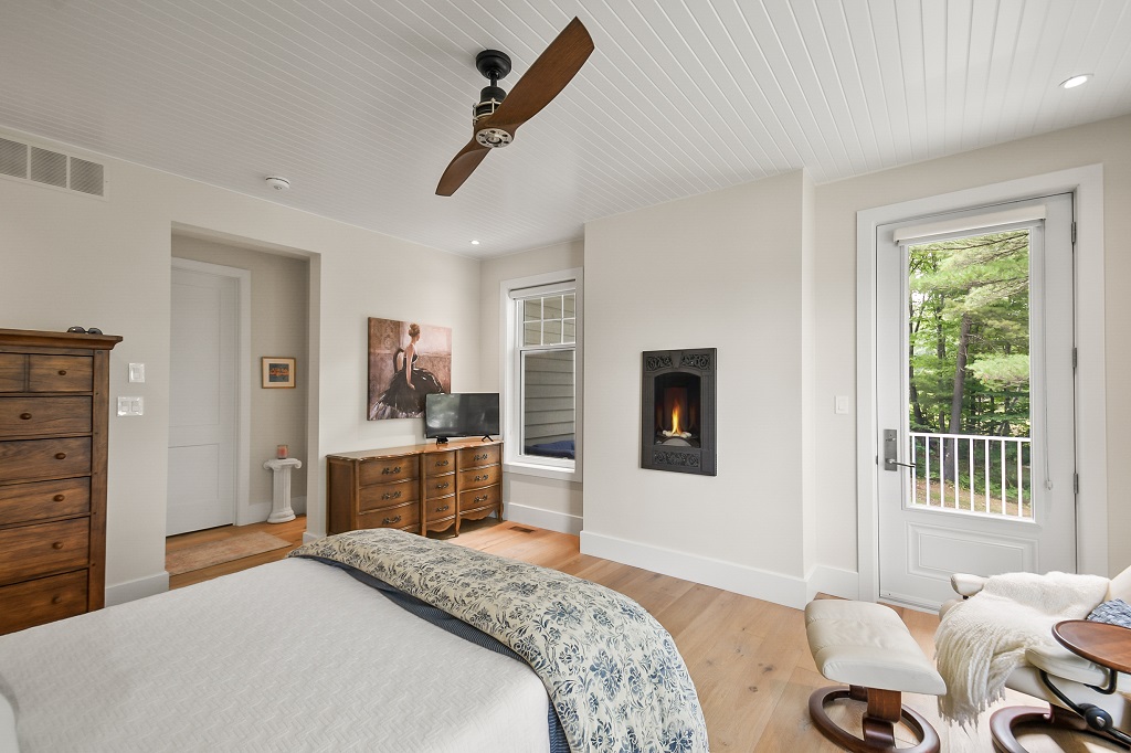 624 MUSKOKA ROAD 10-3