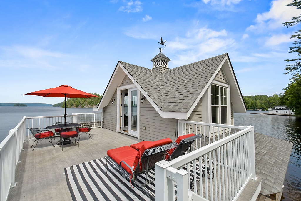 624 MUSKOKA ROAD 10-32