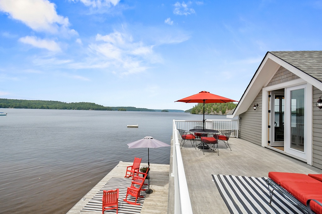 624 MUSKOKA ROAD 10-33