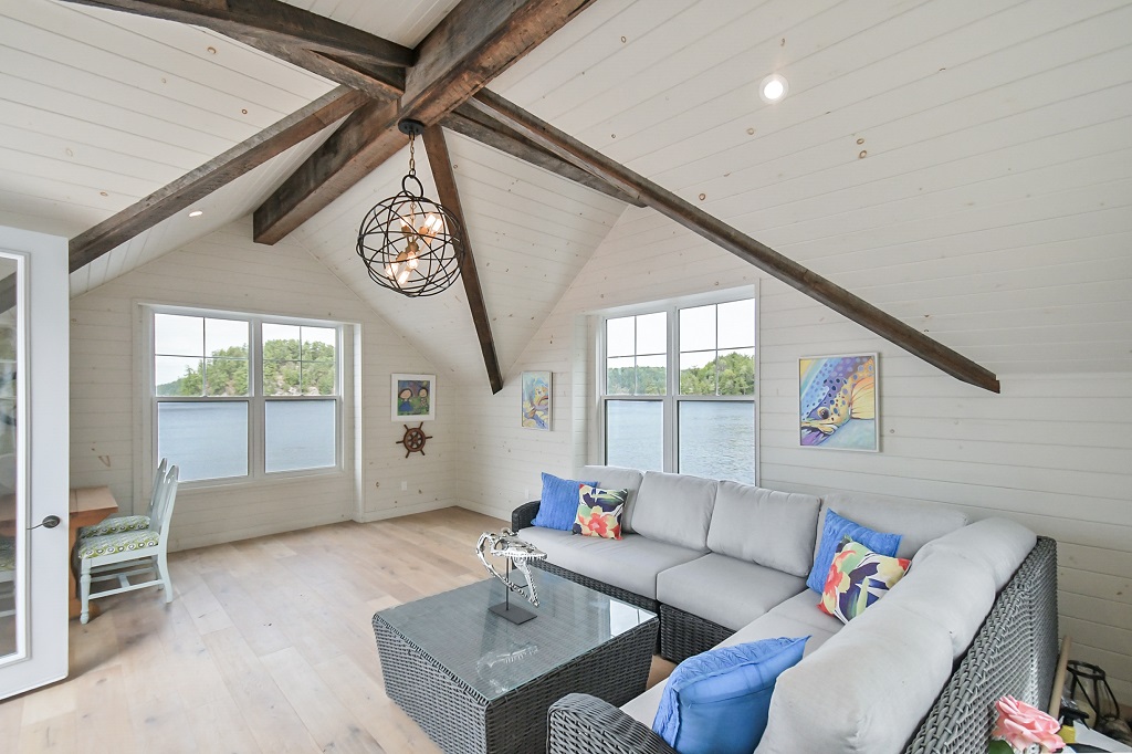 624 MUSKOKA ROAD 10-35