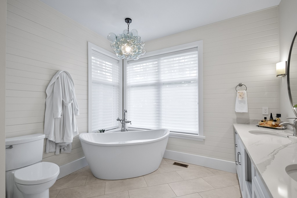 624 MUSKOKA ROAD 10-6