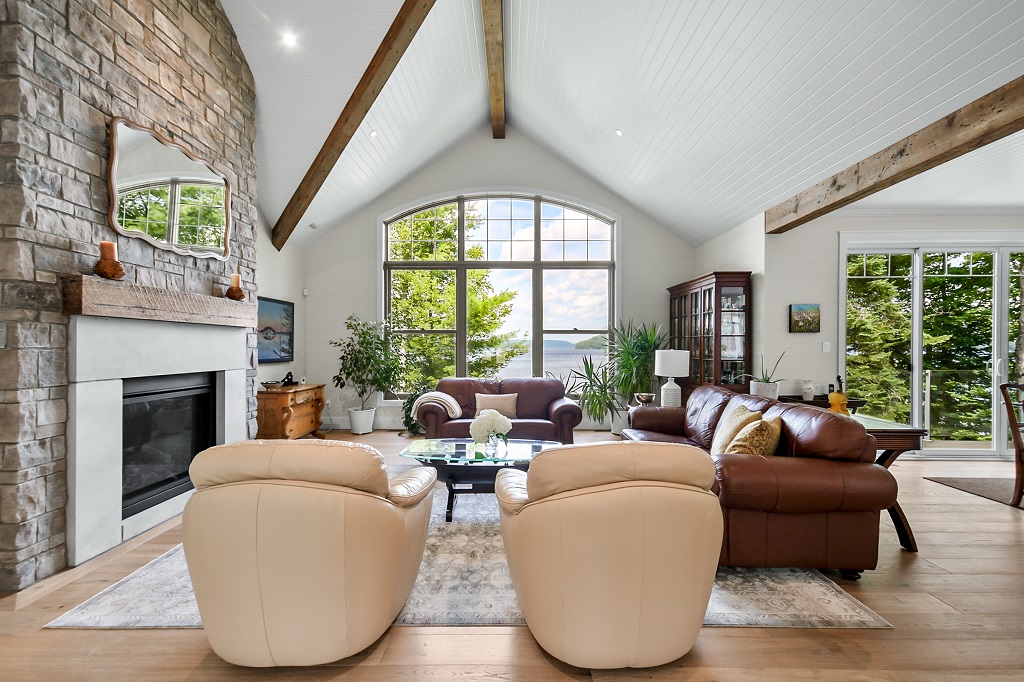 624 MUSKOKA ROAD 10-9