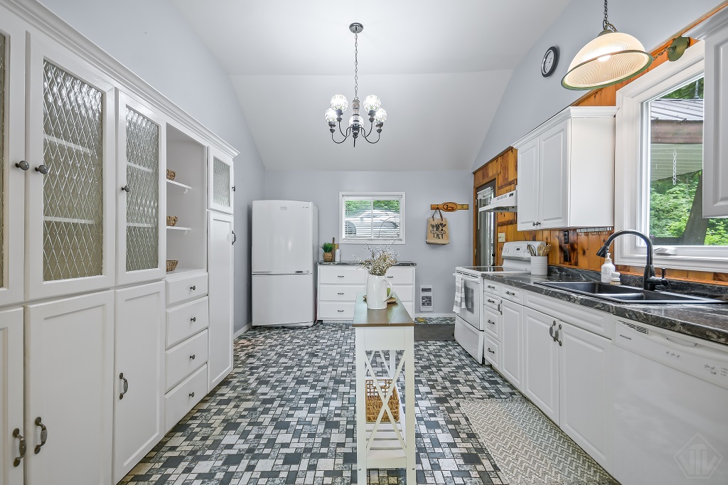 58 Skyline Drive 18